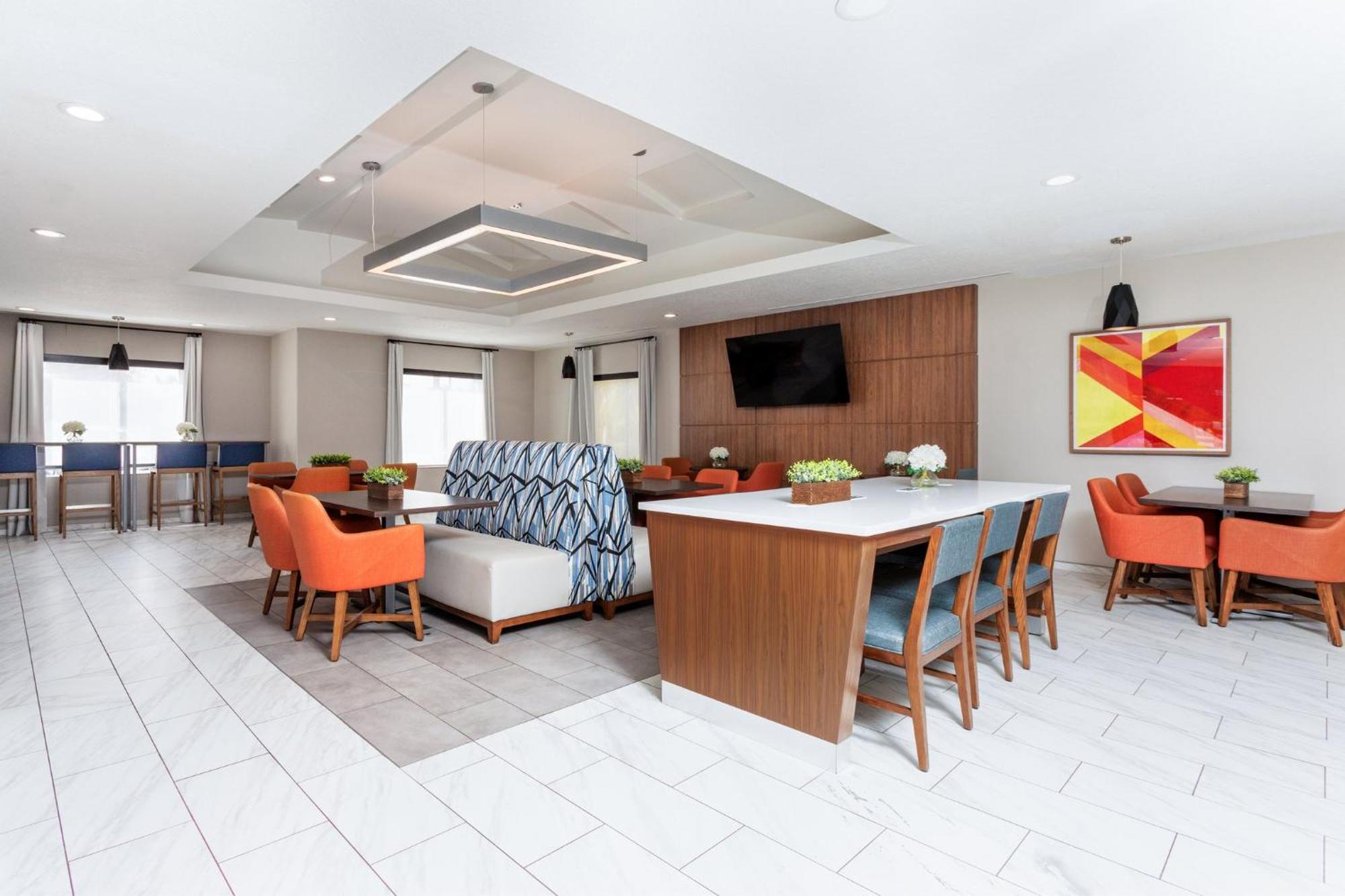 Express & Ormond - North Daytona By Ihg 3*