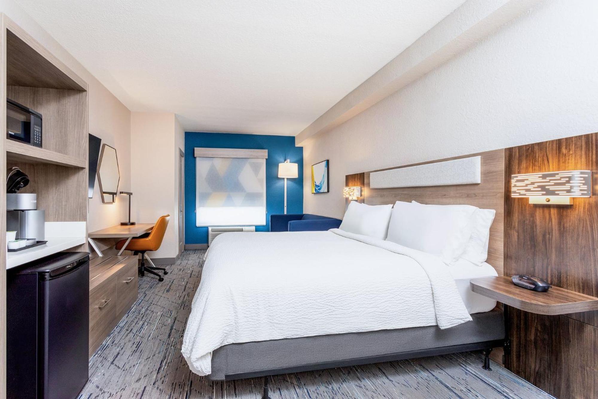 Express & Ormond - North Daytona By Ihg 3*